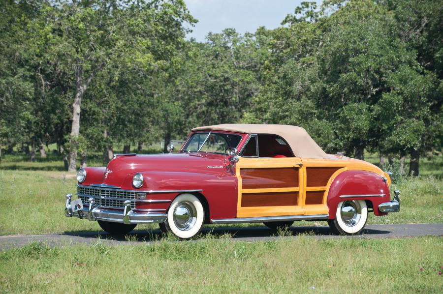  Chrysler Town & Country Convertible 1946 года  (фото 2 из 27)